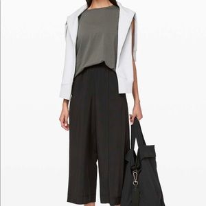 Lululemon wanderer culottes